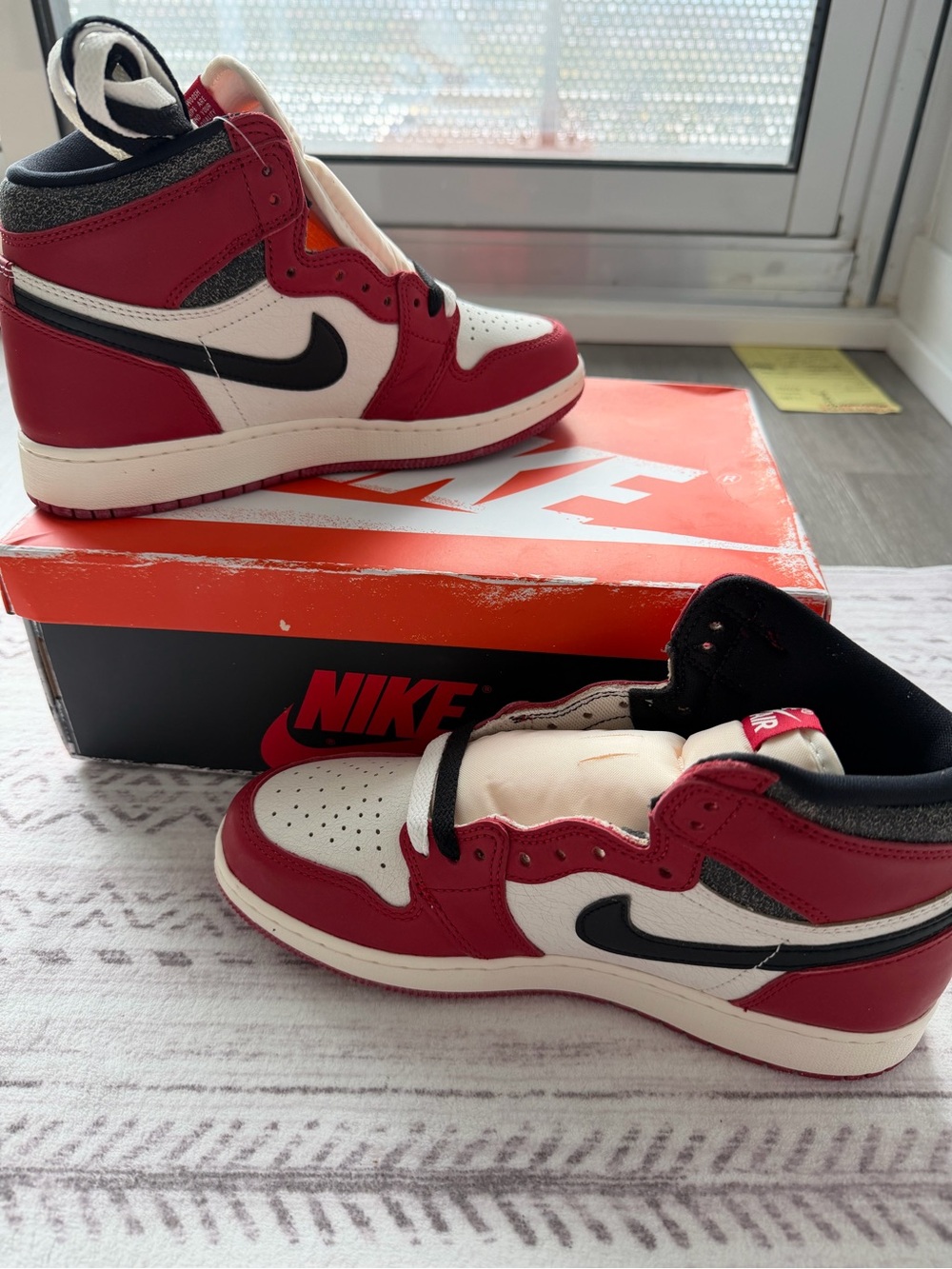 Nike Kids High-Top Sneakers in Red, White & Black new